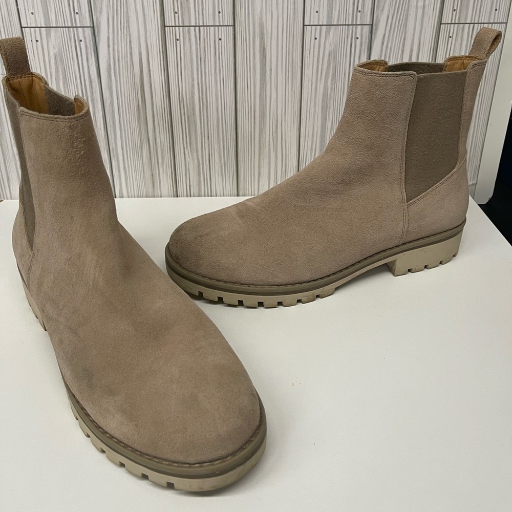 Women's Crown Vintage Beige Ankle Boots Size 10